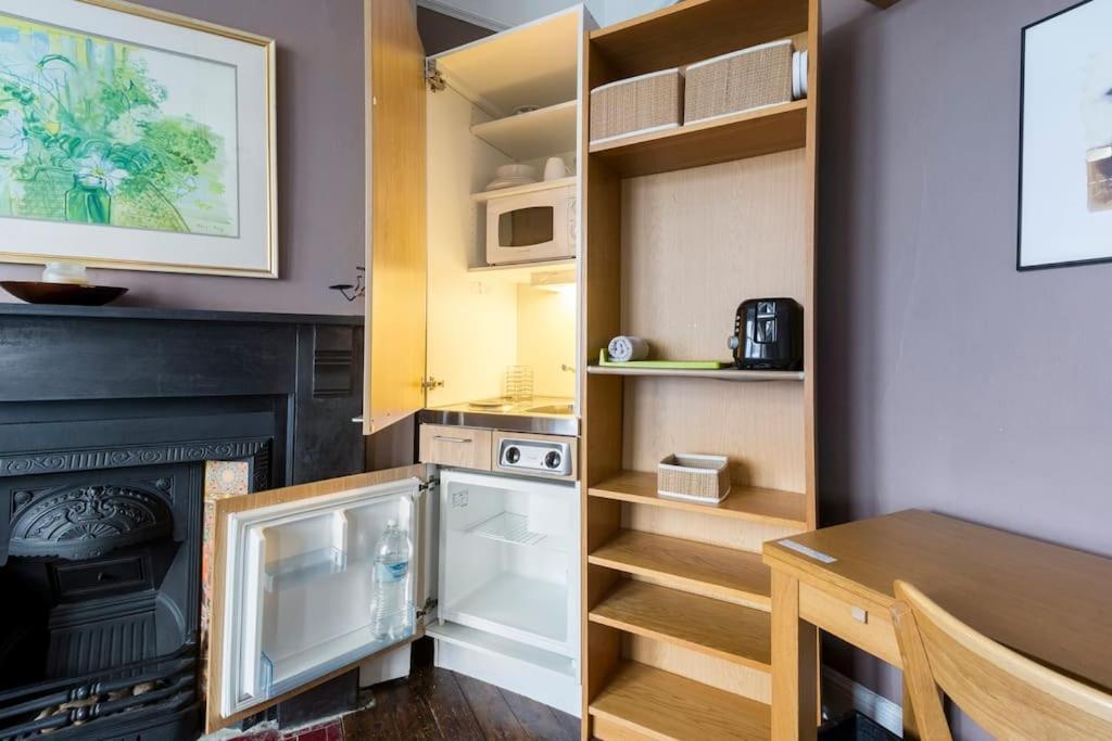 Modern Private Apartment London